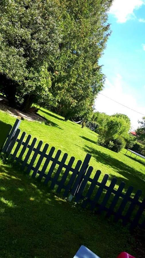 Hotel Chez Gladys Et Ses Enfants Lain Zewnętrze zdjęcie